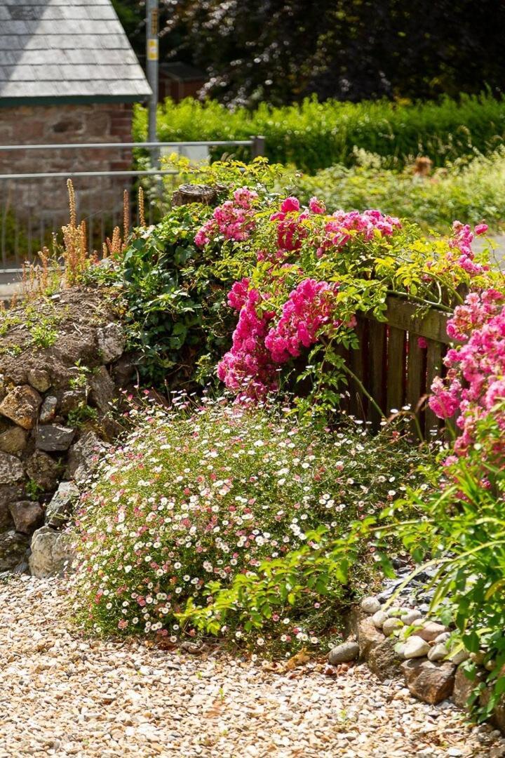 Charlestown Cottage, Woodburner, Gardens & Parking ภายนอก รูปภาพ